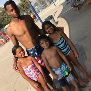 Meet your Posher, Stanley